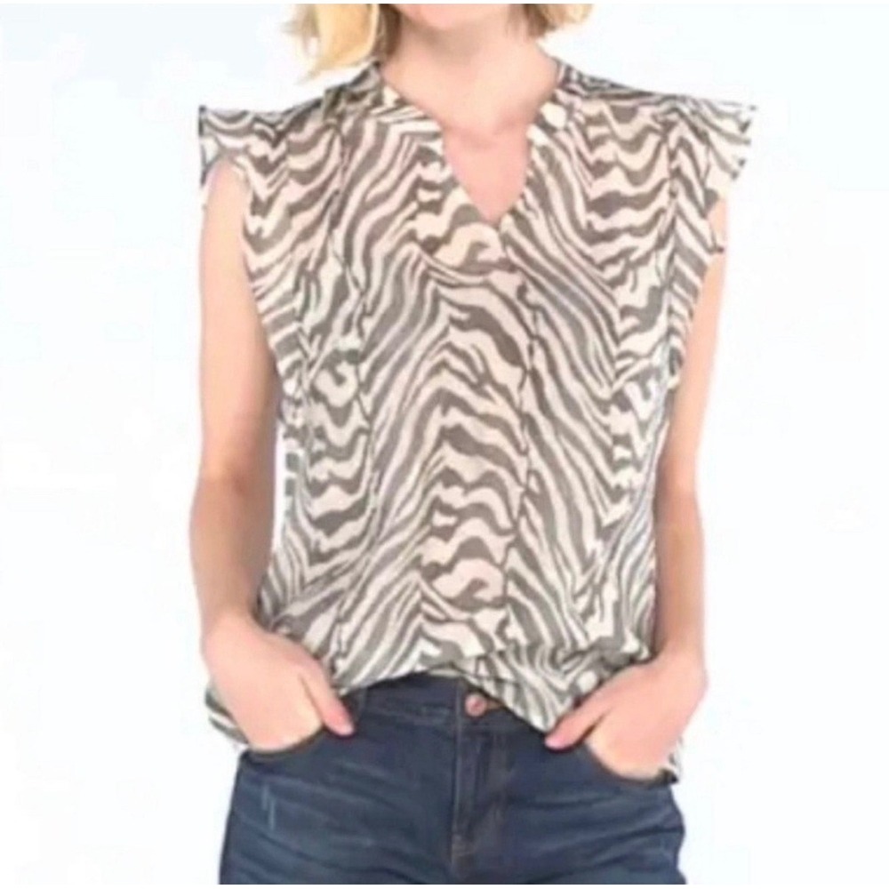Cabi Savanna Zebra Top 4542 Small Grey Cream Flutter Sleeve V-Neck Blouse Animal